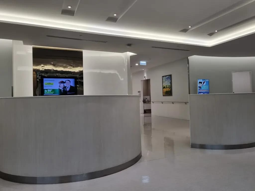 Bangkok Hospital Spine Center — Bangkok, Thailand