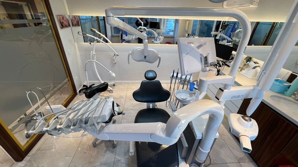 Dental İmplants Turkey İstanbul Clinic | Best Dental Clinic in Turkey | Best Dentist İstanbul | Turkey Teeth — Istanbul, Turkey
