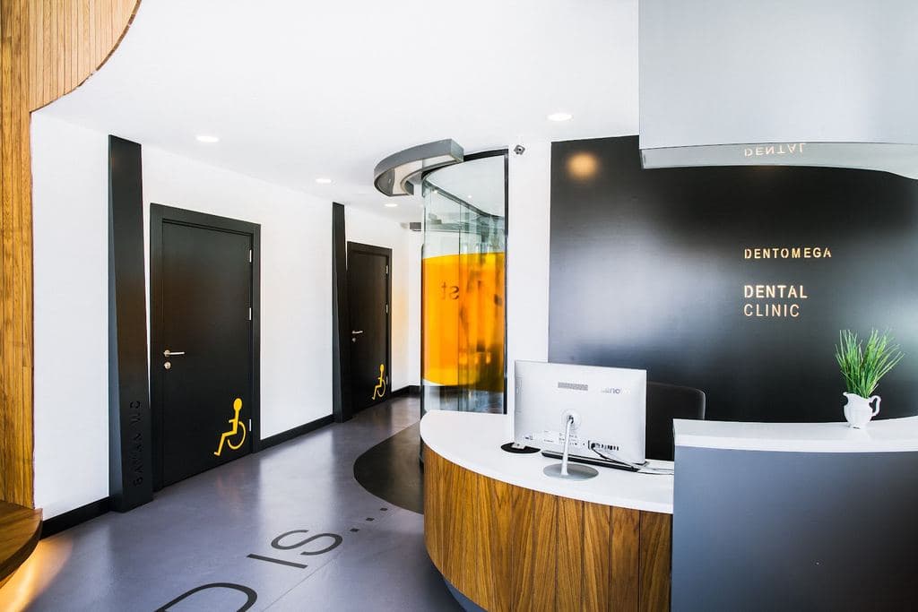 Dentomega İzmir İmplant Diş Polikliniği — Izmir, Turkey