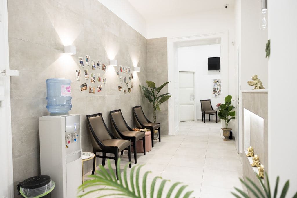 Császár Dental - Parodontológiai és Implantológiai Központ — Budapest, Hungary