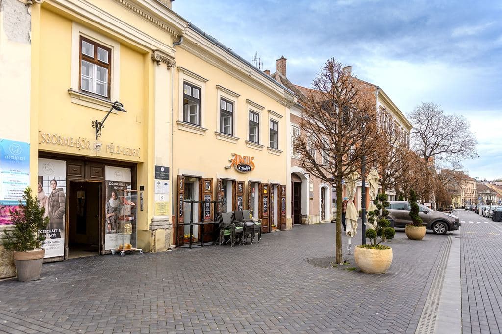 Molnár Dental Zahnklinik Sopron — Sopron, Hungary