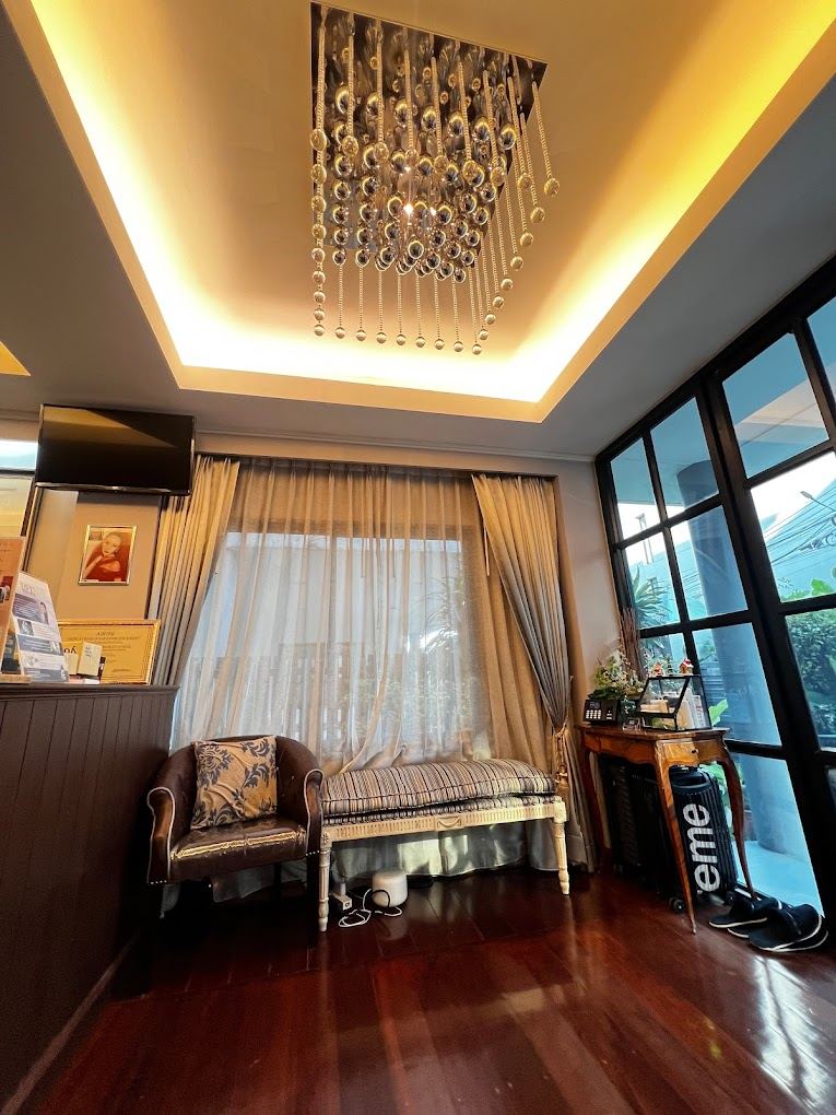 Million Hair Transplant Center : ARTAS ROBOT CENTER — Bangkok, Thailand
