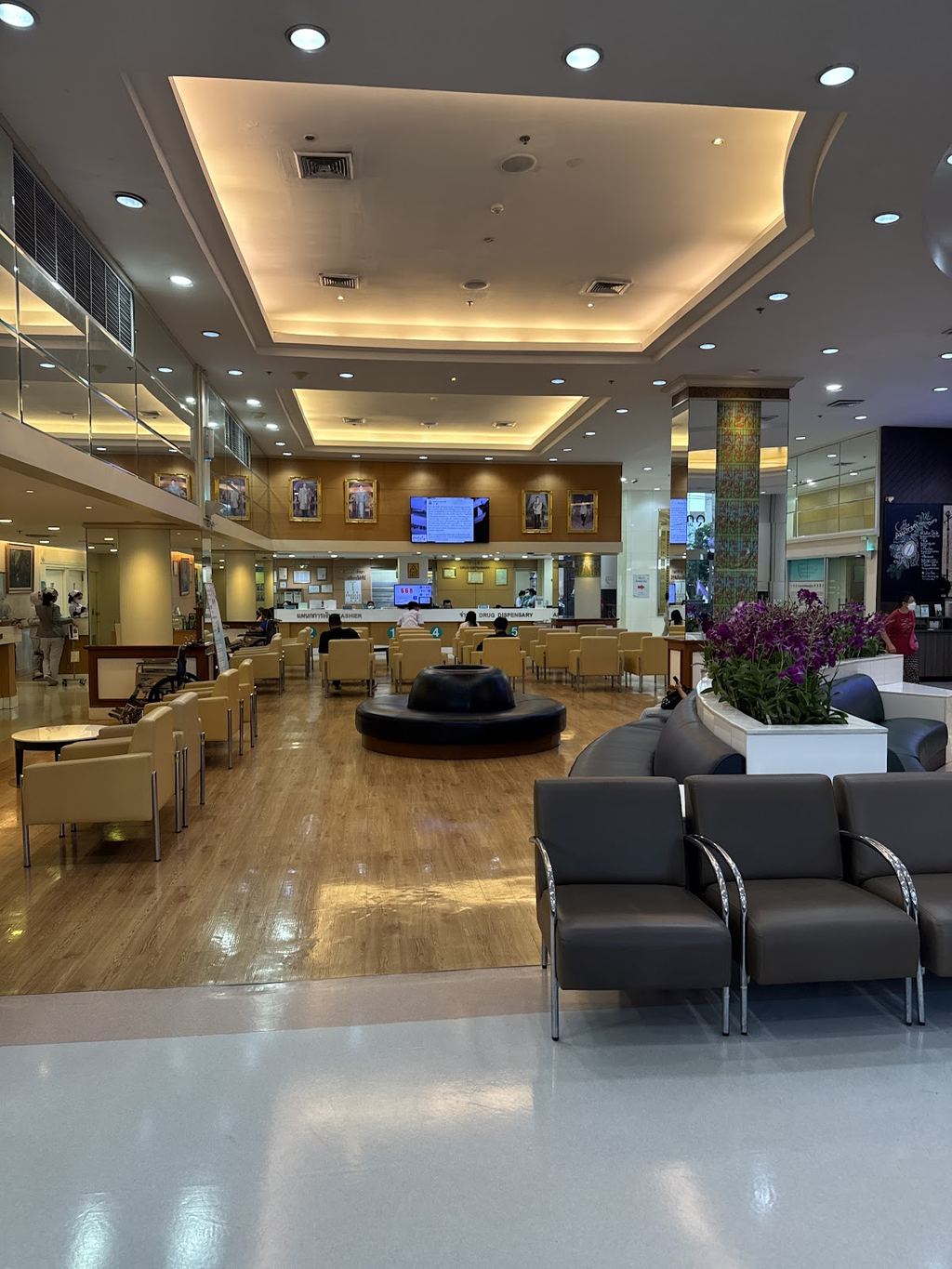Bangpakok 9 International Hospital — Bangkok, Thailand