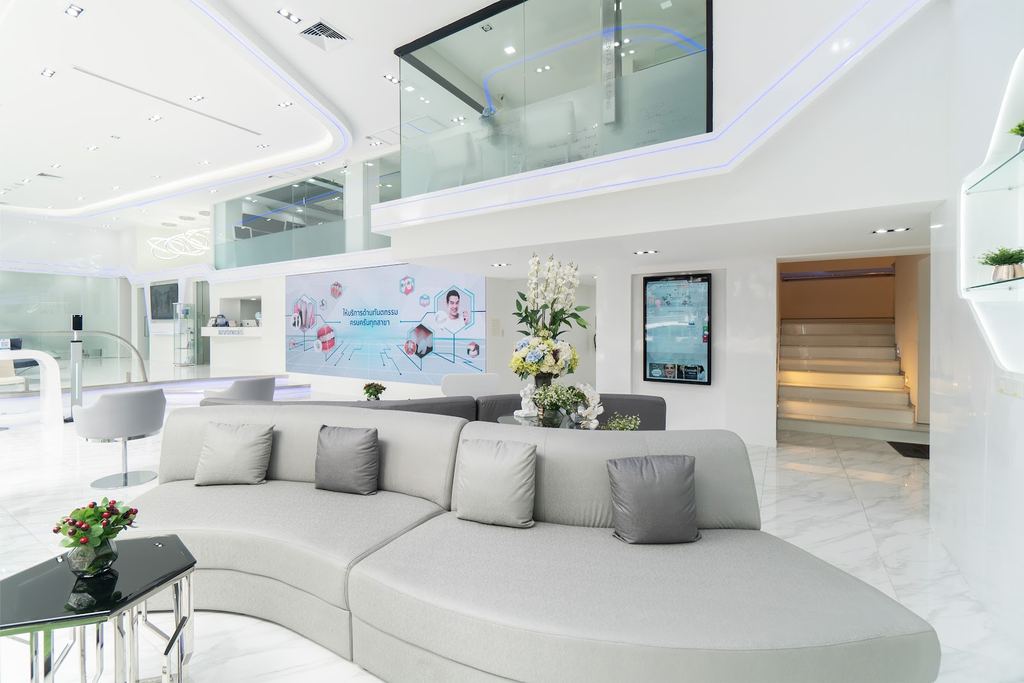 TDH Dental (ทองหล่อ) จัดฟันใส Invisalign | Veneer | รากเทียม | ฟอกสีฟัน Zoom — Bangkok, Thailand