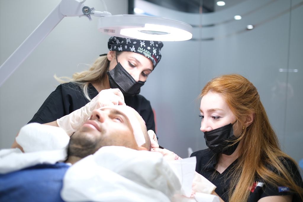 Haarexclinic Hair Transplant Antalya / Antalya Saç Ekimi — Antalya, Turkey
