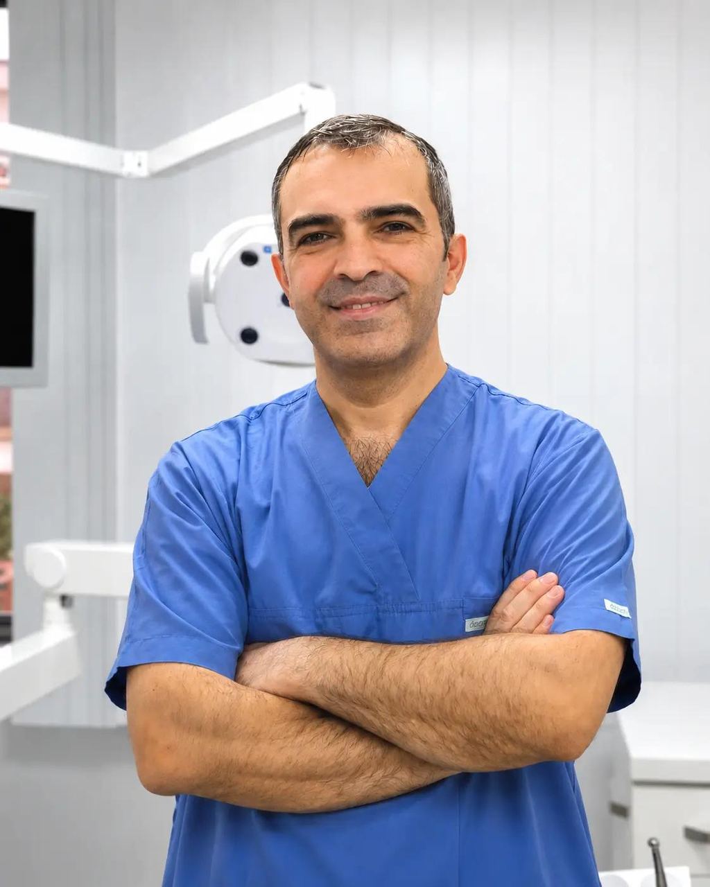 Prof. Dr. Ayberk ALTUĞ İzmir | Çene Cerrahisi | İmplant | Diş Protez — Izmir, Turkey