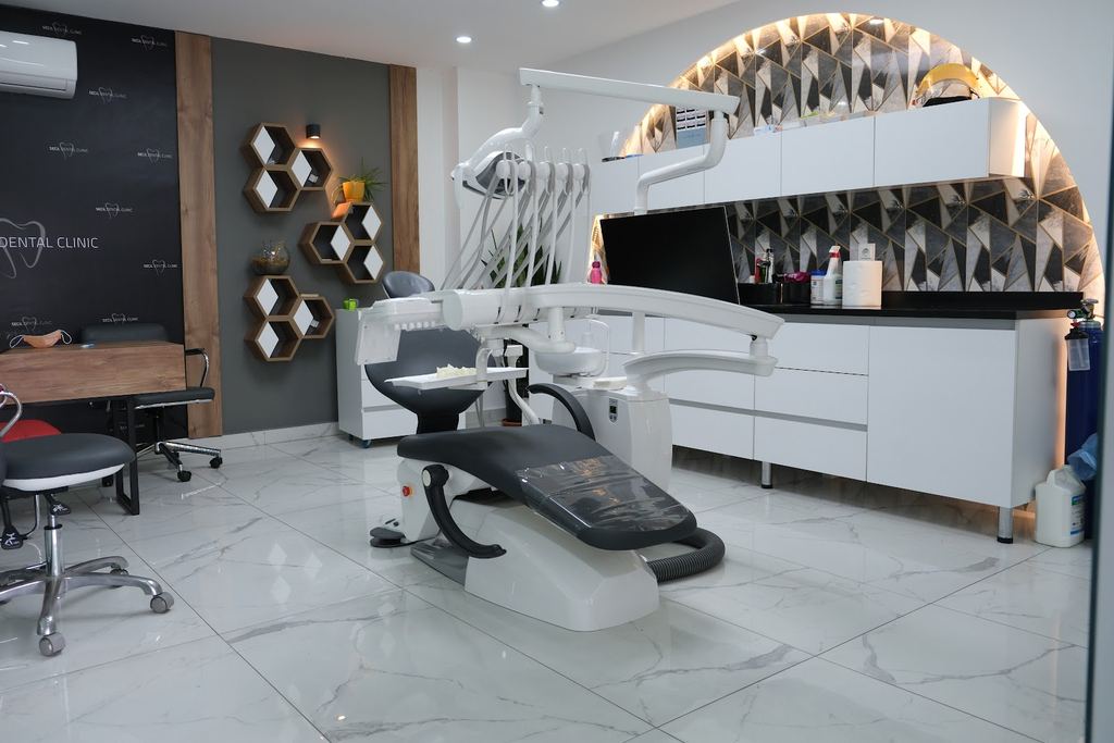 Seçil Dental Clinic — Antalya, Turkey