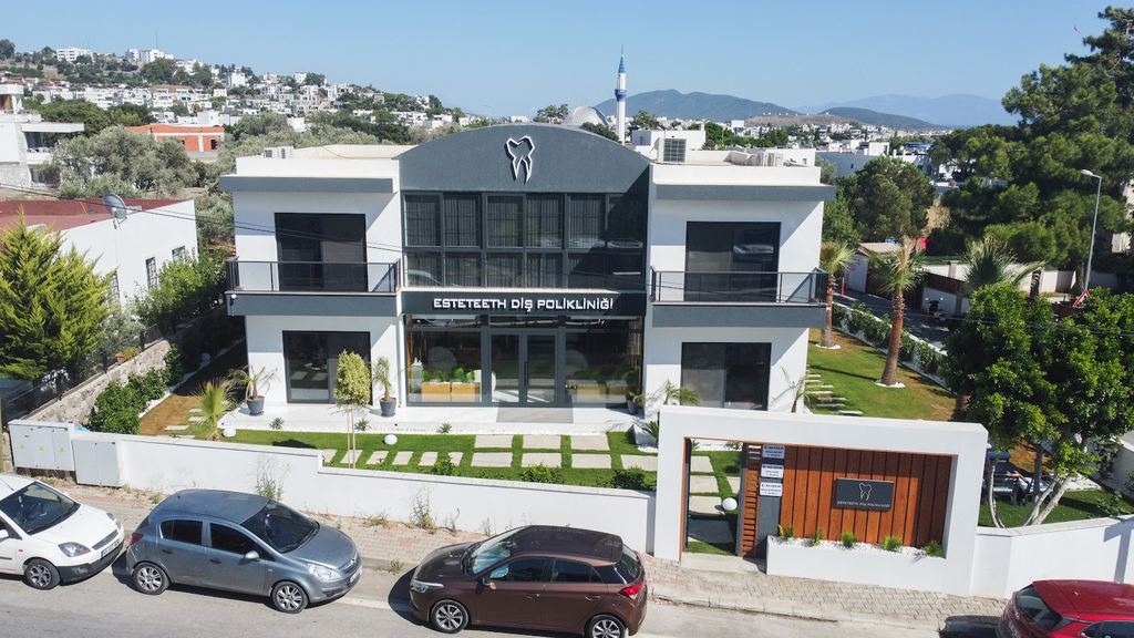 Esteteeth Ağız ve Diş Sağlığı Polikliniği — Bodrum, Turkey